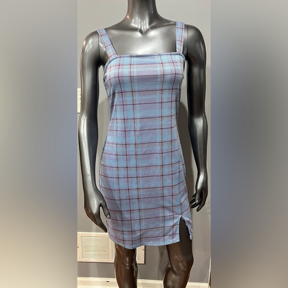 Just Polly Sleeveless Plaid Mini Dress - Picture 3 of 13
